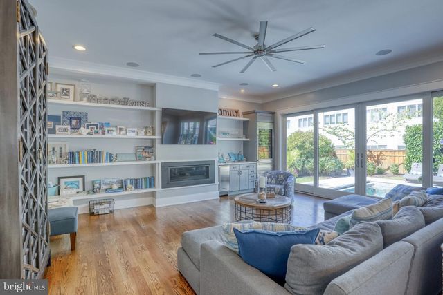 121 LAUREL ST, Rehoboth Beach, DE 19971