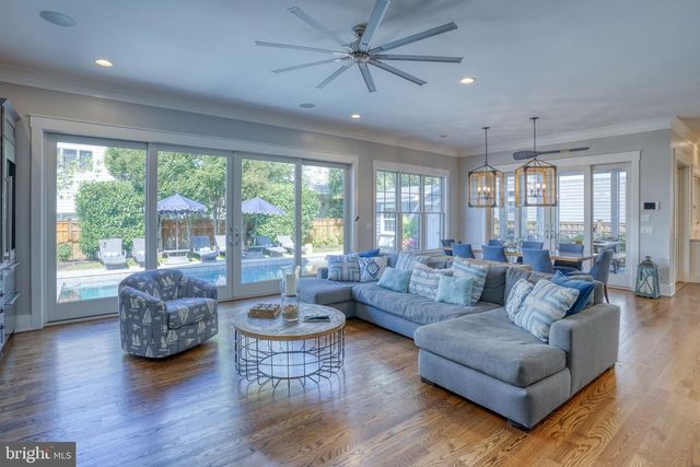 121 LAUREL ST, Rehoboth Beach, DE 19971