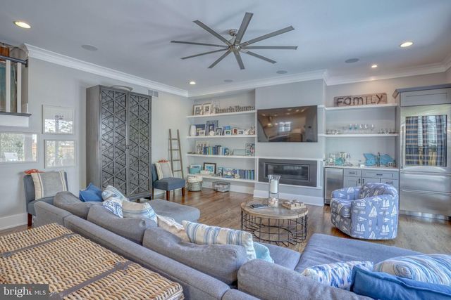 121 LAUREL ST, Rehoboth Beach, DE 19971