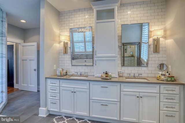 121 LAUREL ST, Rehoboth Beach, DE 19971