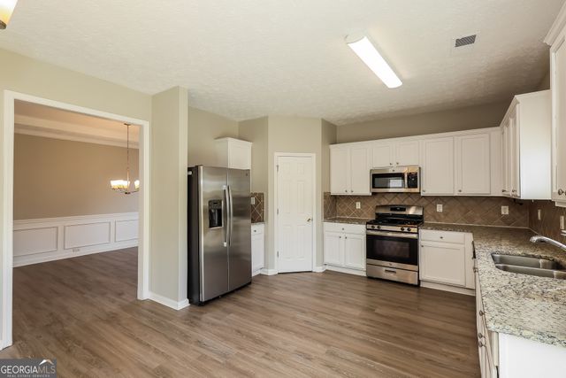 8931 Crestview Circle, Union City, GA 30291