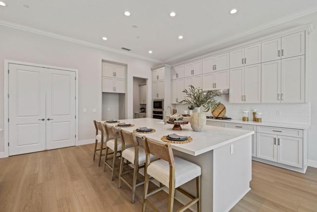 2920 La Jolla Way, Lodi, CA 95242