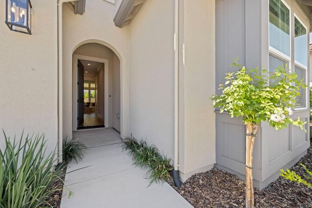 2920 La Jolla Way, Lodi, CA 95242