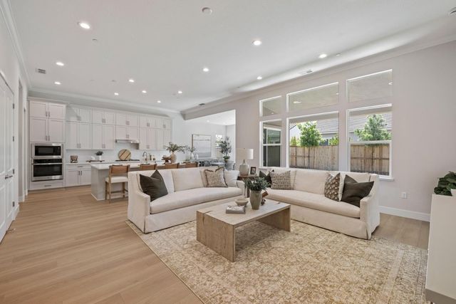 2920 La Jolla Way, Lodi, CA 95242