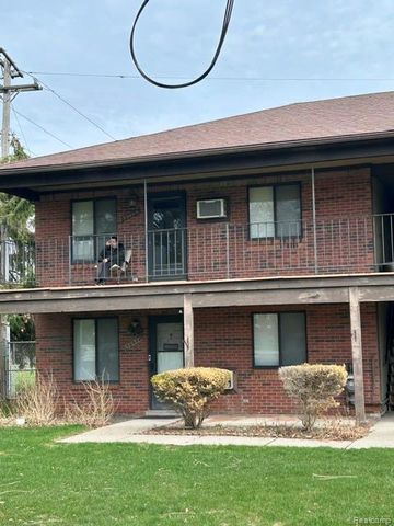 30446 Utica Road 4, Roseville, MI 48066