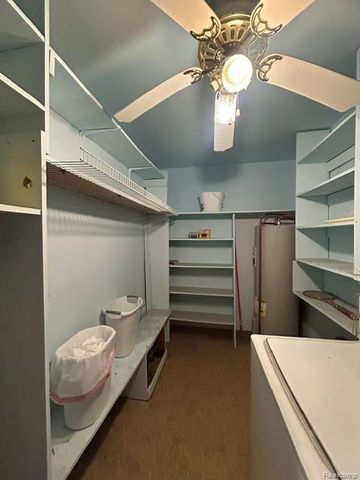 30446 Utica Road 4, Roseville, MI 48066
