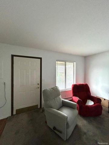 30446 Utica Road 4, Roseville, MI 48066