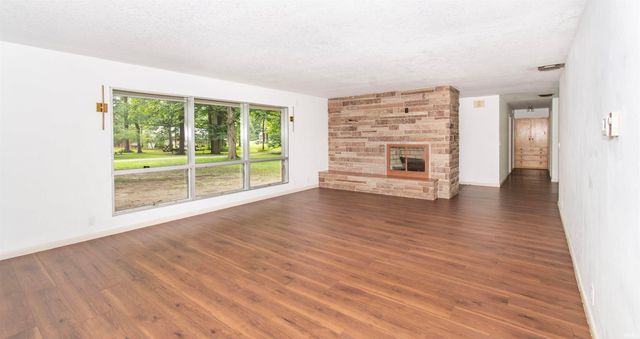 0915 N 015 E, Lagrange, IN 46761