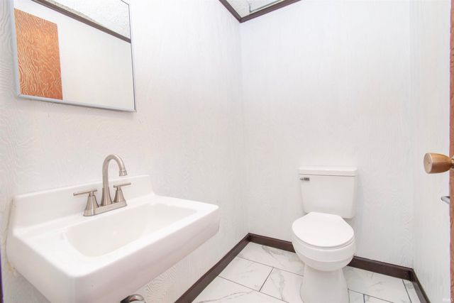 0915 N 015 E, Lagrange, IN 46761