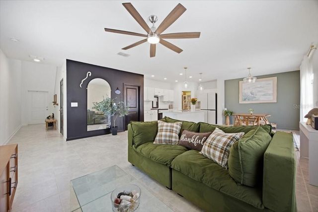231 HAYLEY STREET, Winter Haven, FL 33884