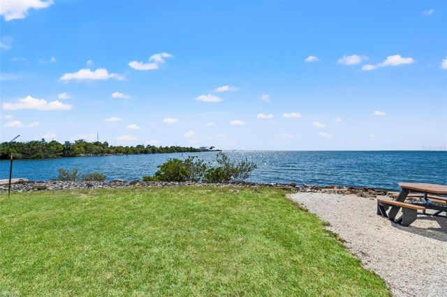5000 CULBREATH KEY WAY 1-107, Tampa, FL 33611