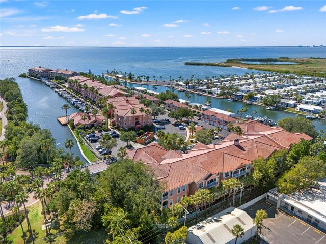 5000 CULBREATH KEY WAY 1-107, Tampa, FL 33611