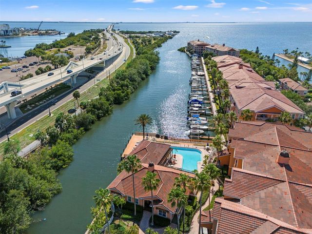 5000 CULBREATH KEY WAY 1-107, Tampa, FL 33611