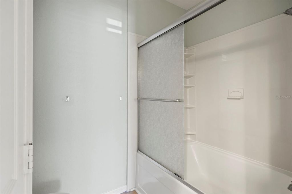 Image 24 of property listing at 5000 CULBREATH KEY WAY 1-107, Tampa, FL 33611