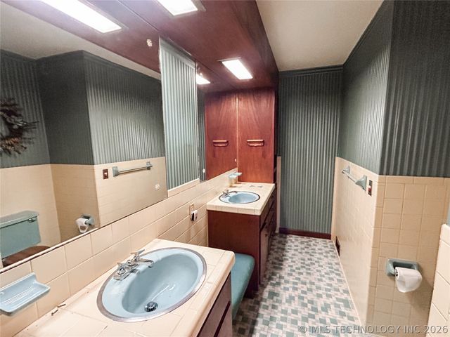 222 E Bk 705 Road, Stigler, OK 74462