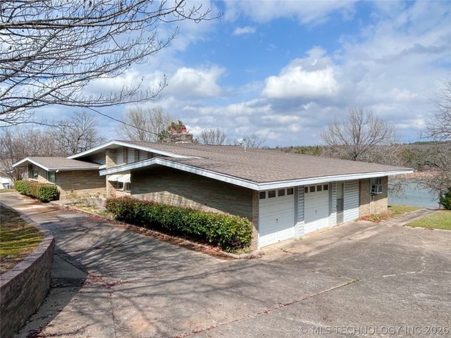 222 E Bk 705 Road, Stigler, OK 74462