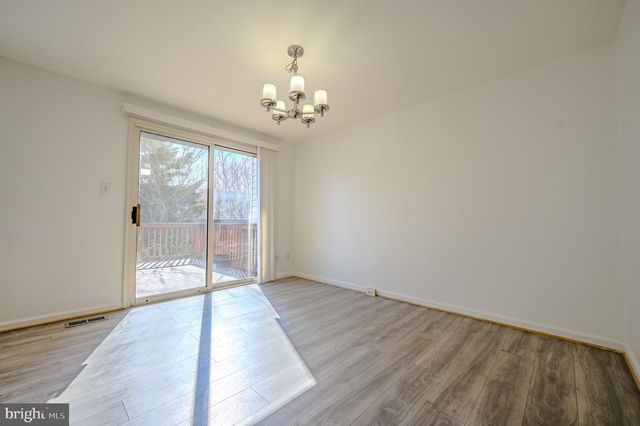 12921 FREESTONE CT, Woodbridge, VA 22192