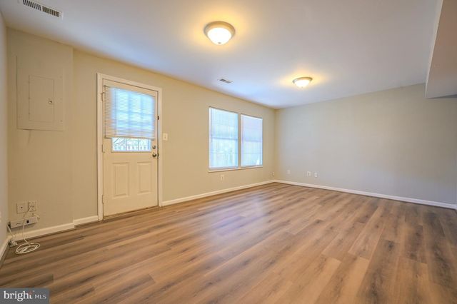 12921 FREESTONE CT, Woodbridge, VA 22192