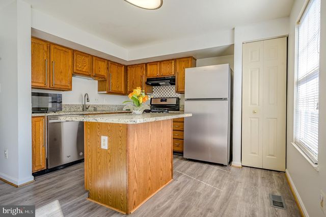 12921 FREESTONE CT, Woodbridge, VA 22192