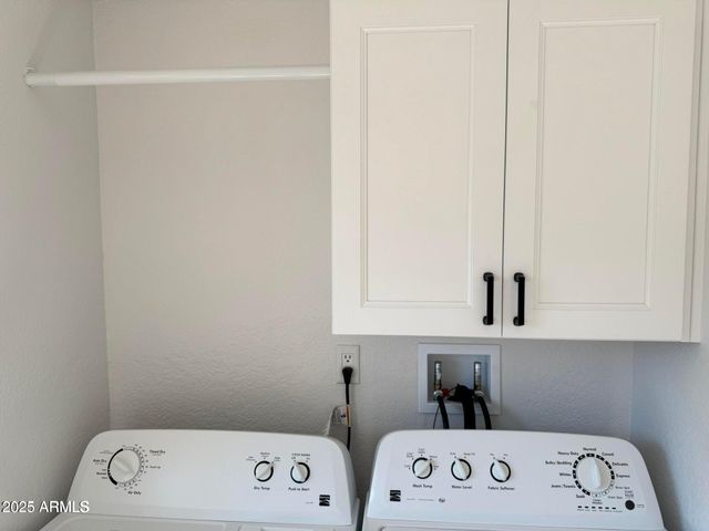 2233 E BEHREND Drive 29, Phoenix, AZ 85024