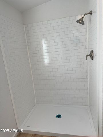 2233 E BEHREND Drive 29, Phoenix, AZ 85024