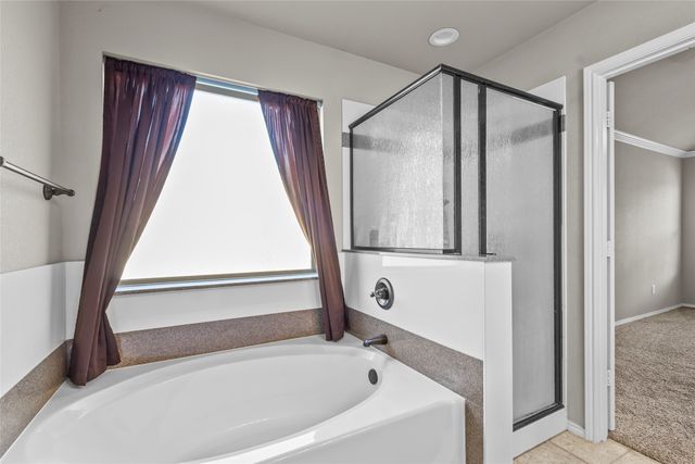 915 Sage Meadow Drive, Glenn Heights, TX 75154