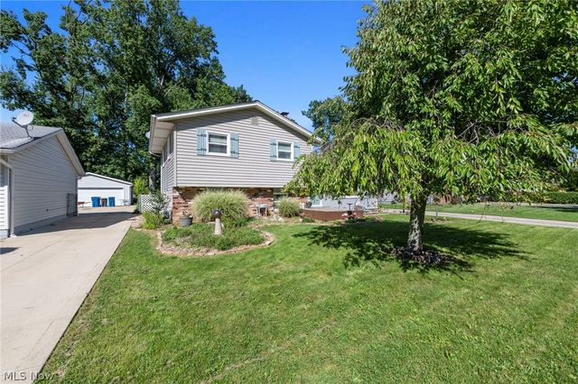 38233 Parkway Boulevard, Willoughby, OH 44094