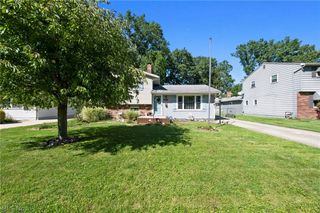 38233 Parkway Boulevard, Willoughby, OH 44094