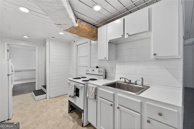 1688 Neely Avenue, Atlanta, GA 30344