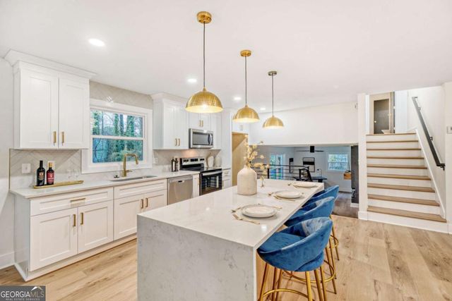 3045 Weslock Circle, Decatur, GA 30034