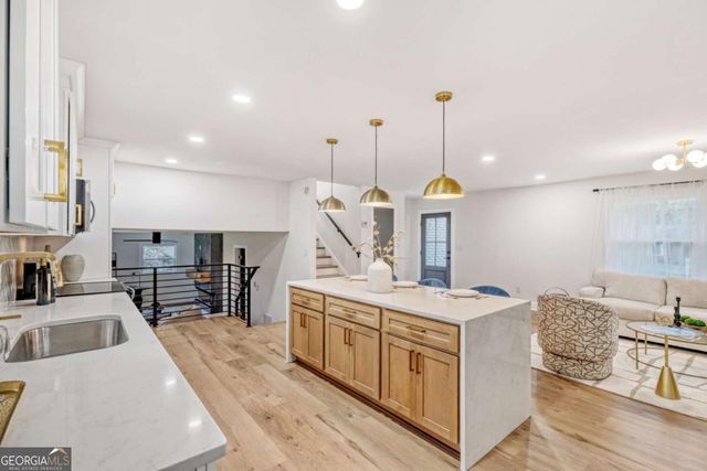 3045 Weslock Circle, Decatur, GA 30034