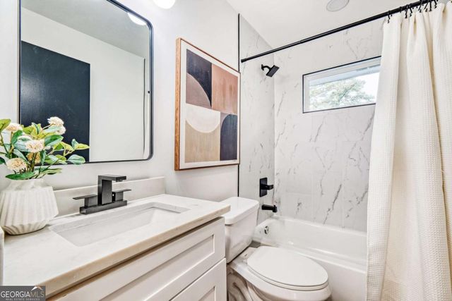 3045 Weslock Circle, Decatur, GA 30034