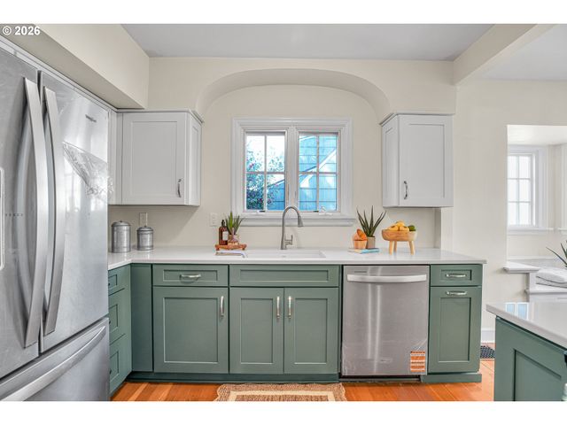 3967 Ne 37TH Ave, Portland, OR 97212