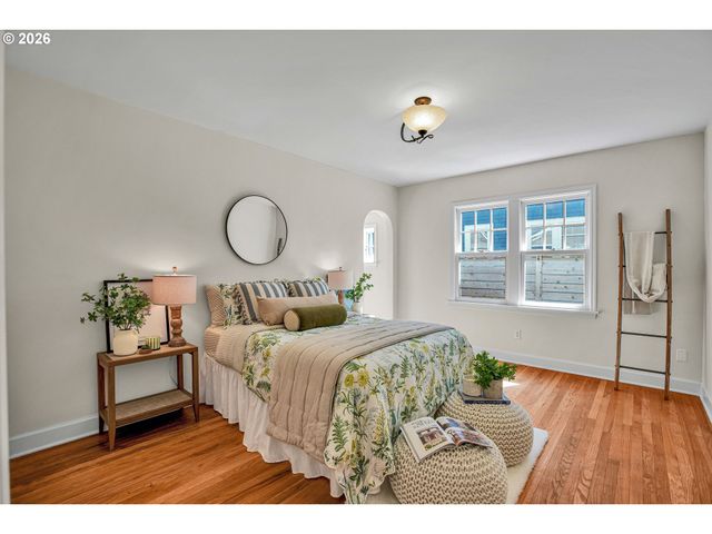 3967 Ne 37TH Ave, Portland, OR 97212