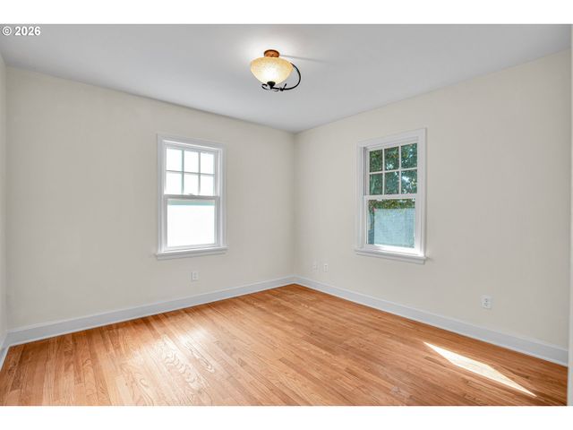 3967 Ne 37TH Ave, Portland, OR 97212