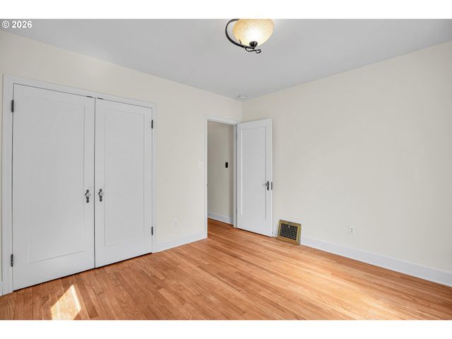 3967 Ne 37TH Ave, Portland, OR 97212