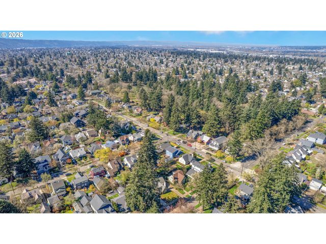 3967 Ne 37TH Ave, Portland, OR 97212