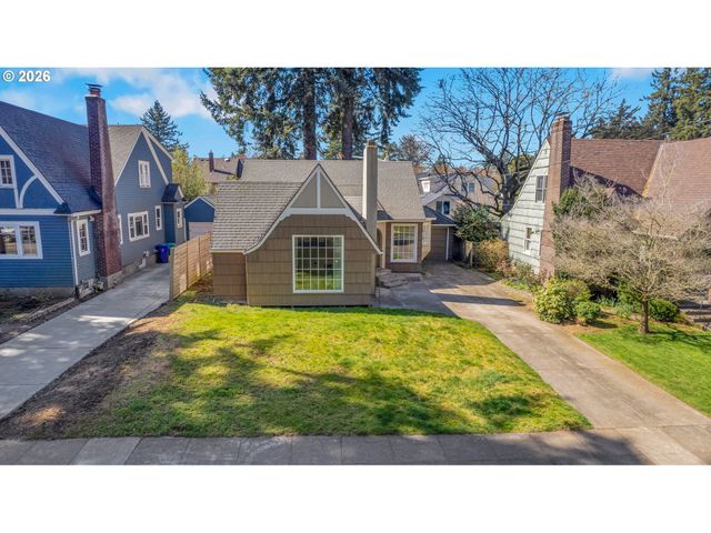 3967 Ne 37TH Ave, Portland, OR 97212