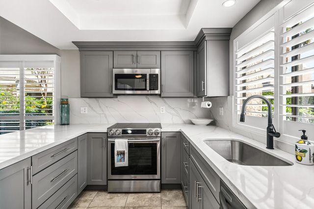 1656 Paseo De La Palma, Palm Springs, CA 92264