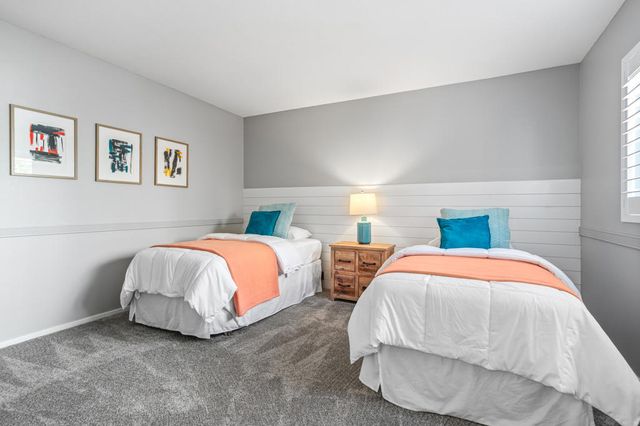 1656 Paseo De La Palma, Palm Springs, CA 92264
