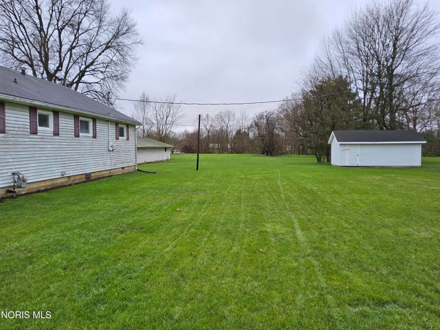 112 Evergreen Lane, Upper Sandusky, OH 43351