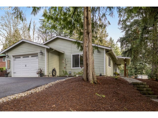 16784 LIVESAY Rd, Oregon City, OR 97045