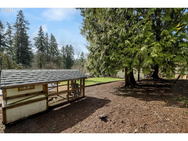 16784 LIVESAY Rd, Oregon City, OR 97045