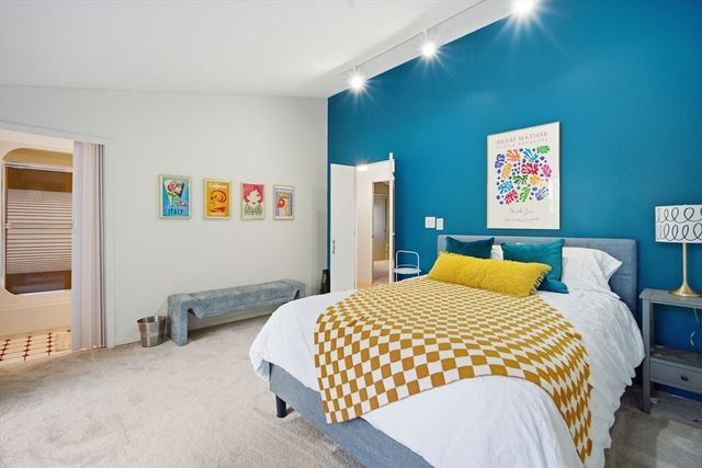 67 Shady Side Dr, Longmeadow, MA 01106