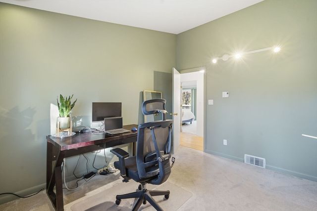 67 Shady Side Dr, Longmeadow, MA 01106