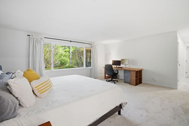 67 Shady Side Dr, Longmeadow, MA 01106