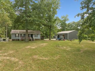 5835 Dog Creek Rd, Primm Springs, TN 38476