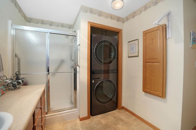 4305 Autumn Ridge Rd Unit 214, Cedar Falls, IA 50613