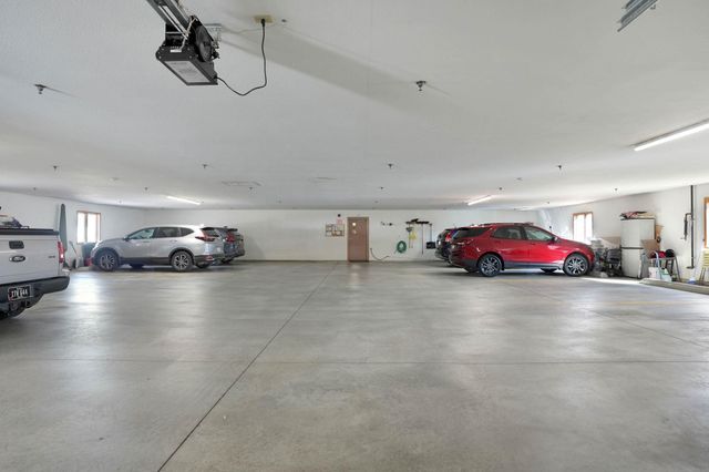 4305 Autumn Ridge Rd Unit 214, Cedar Falls, IA 50613