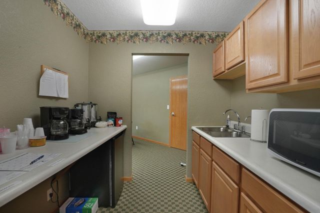 4305 Autumn Ridge Rd Unit 214, Cedar Falls, IA 50613